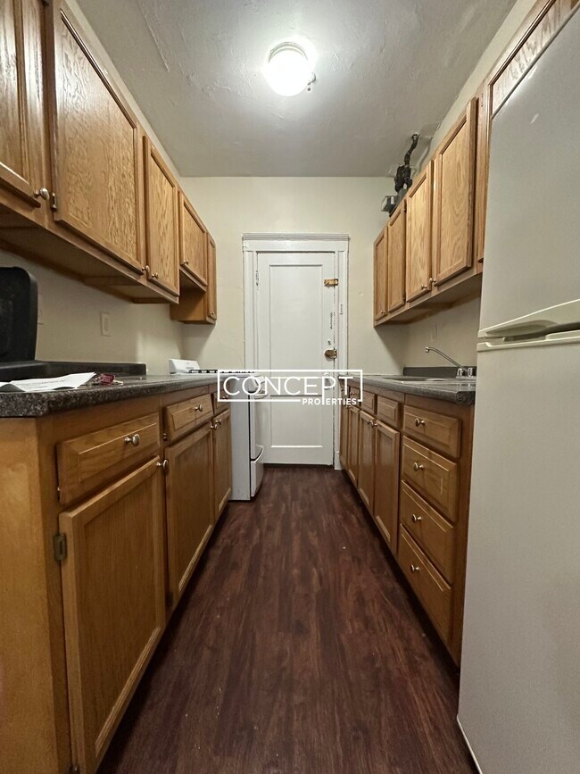 Building Photo - 1167 Boylston St