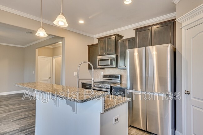 Building Photo - 848 Tyler Woods Dr