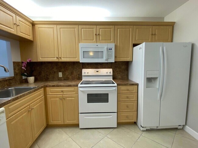 Building Photo - 3051 N Course Dr