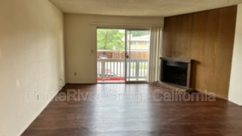 Building Photo - 1233 Dealynn St