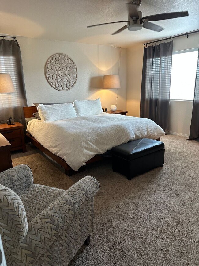 Building Photo - Spacious 5-Bedroom Smart Home Near Peterso...