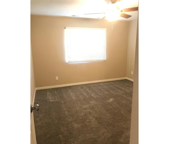 Building Photo - 1044 Augusta Dr