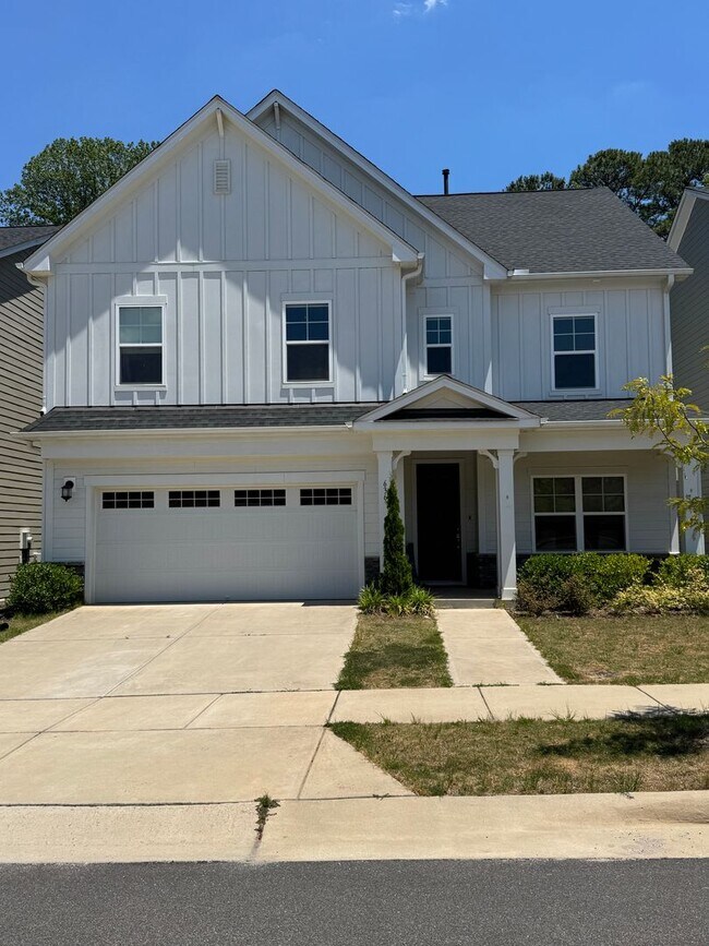 Building Photo - 636 Cormiche Ln