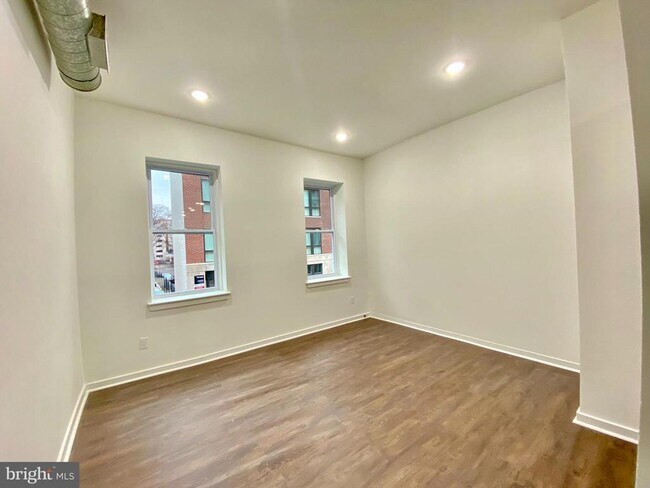 Building Photo - 37 N 3rd St