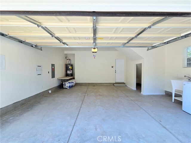 Building Photo - 4165 Country Club Dr