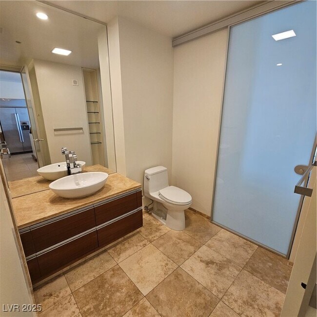 Building Photo - 3726 S Las Vegas Blvd