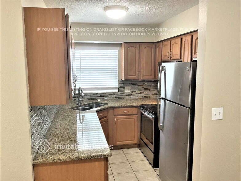 Building Photo - 5650 19th Ave N