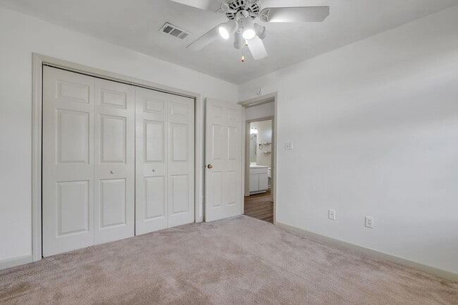Building Photo - 3214 Skyview Dr