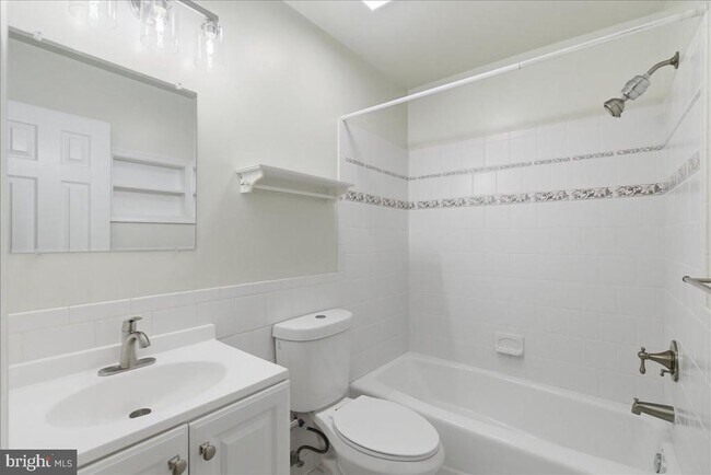 Building Photo - 2988 Valera Ct
