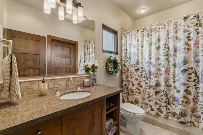 Building Photo - 13415 Pino Ridge Pl NE