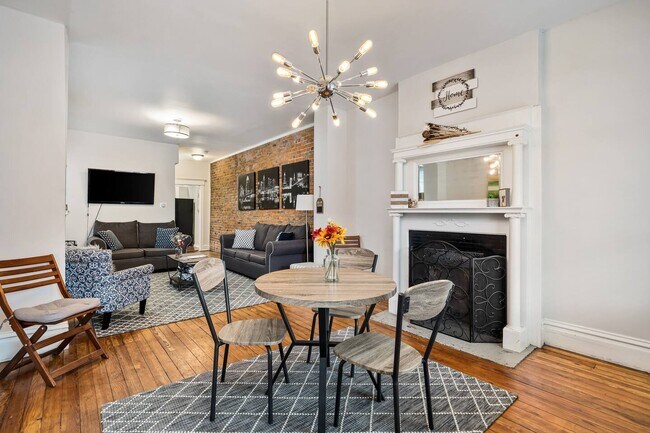 Primary Photo - 802 Hamlet St