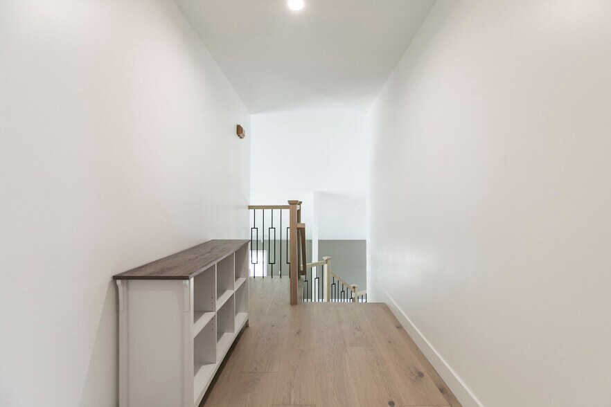 Building Photo - 3125 Emerald Isle Dr