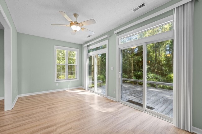 Building Photo - Four Bed Brandywine Home Available Now