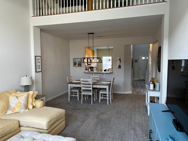 Building Photo - 25858 Heron Pt