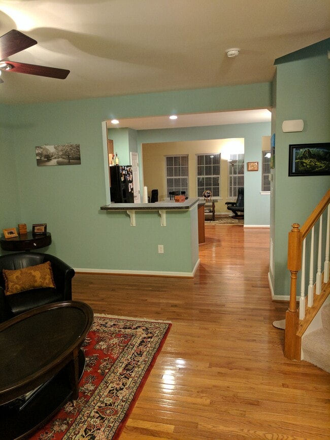 Building Photo - 850 Rockcreek Rd