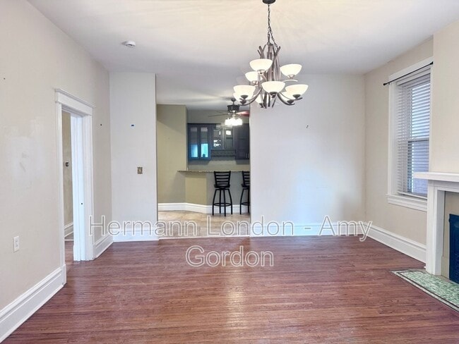 Building Photo - 2933 Victor St