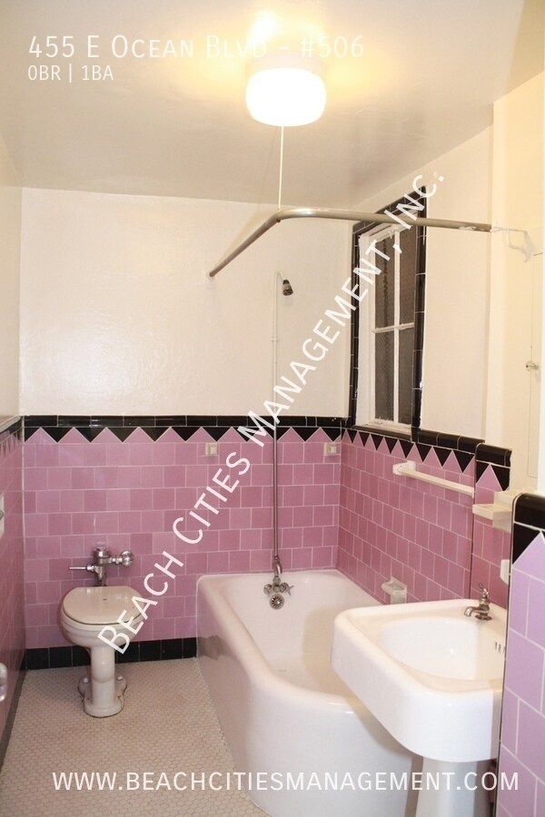 Building Photo - 455 E Ocean Blvd