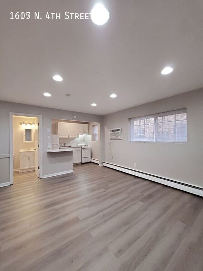 Building Photo - 1615 N 4th St