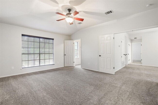 Building Photo - 2604 Stenson Dr
