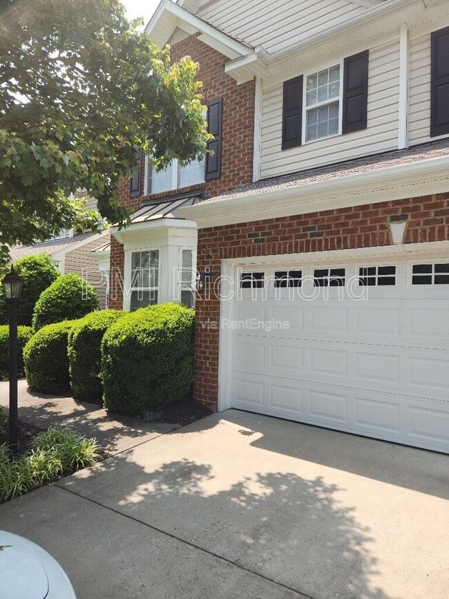 Building Photo - 1252 Providence Knoll Dr