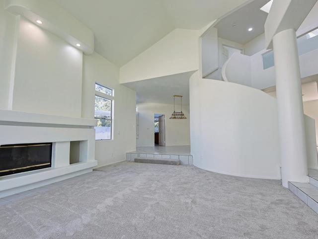 Building Photo - 4918 Amador Dr