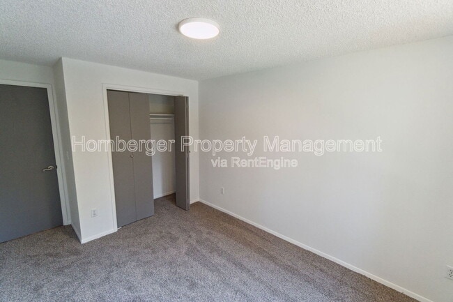 Building Photo - 5806 W Pacific Park Dr
