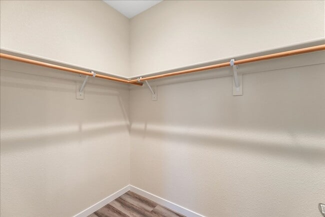 Building Photo - 6200 Fowler Ave