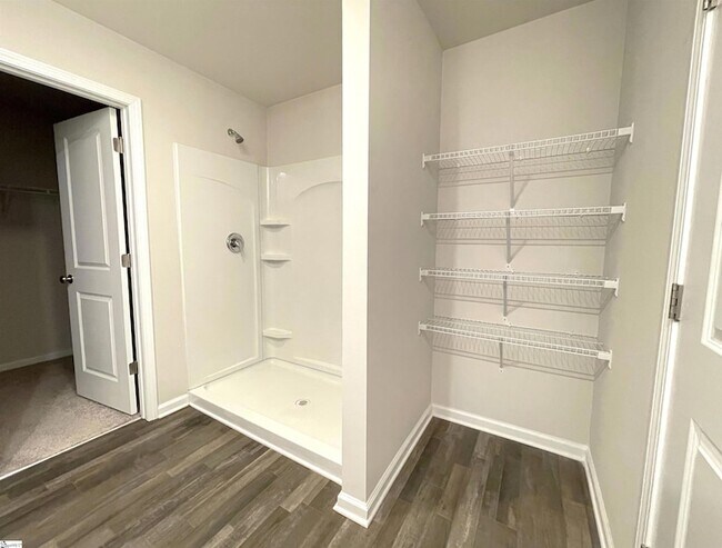 Building Photo - 4060 Garrison Ln