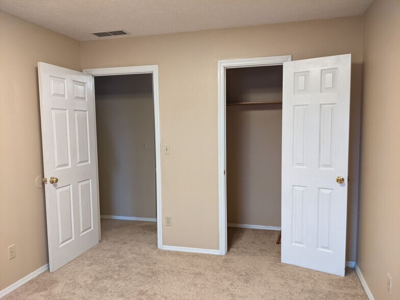 Building Photo - Northlane Dr