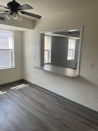 Building Photo - 872 State St
