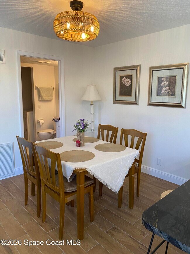 Building Photo - 3274 Sand Ct