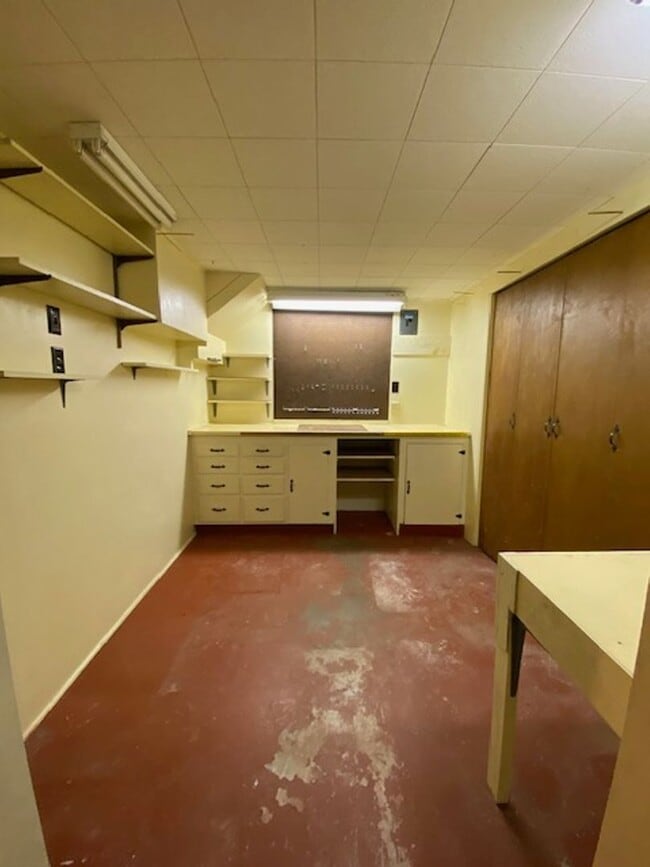 Building Photo - $2,695 / AVAILABLE NOW! 3BD Single Family Home