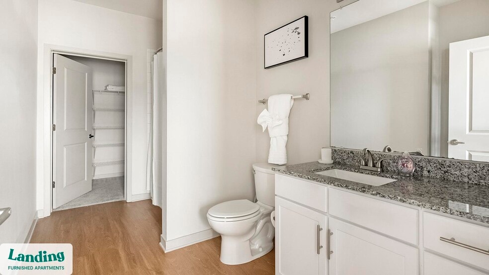 Building Photo - 3237 Memorial Blvd