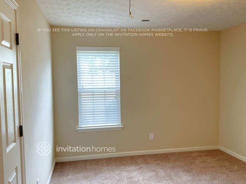 Building Photo - 2975 Hampton Valley Dr SE