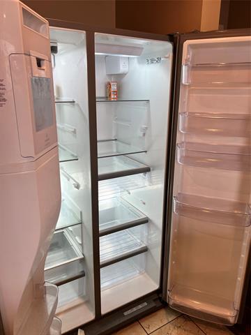 Building Photo - 1200 Main St