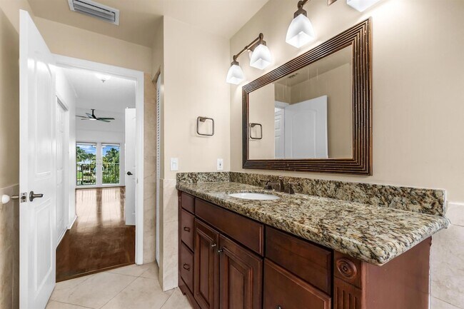 Building Photo - 1333 SW 175th Way