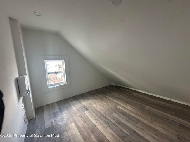 Building Photo - 1264 S 6th Ave