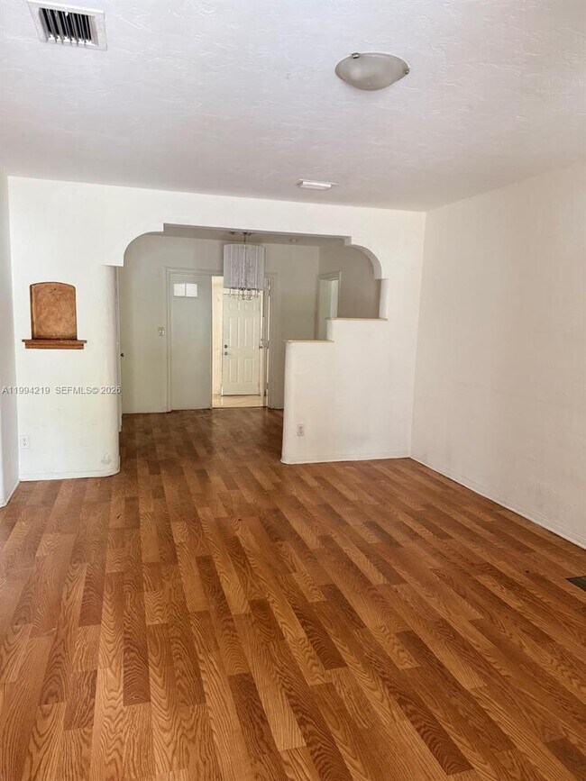 Building Photo - 1026 NW 50th St