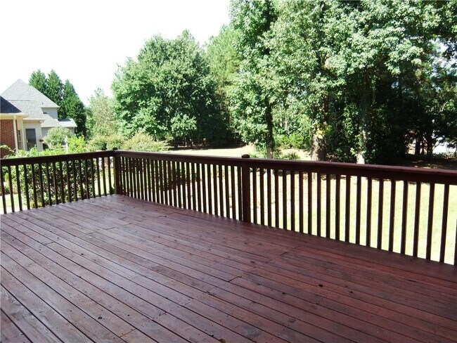 Building Photo - 5060 Gallatree Ln