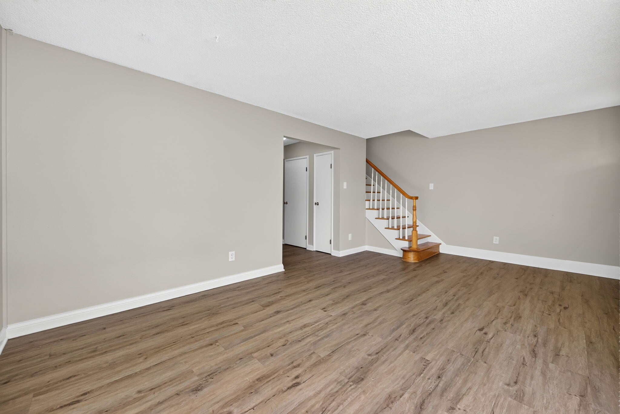 Building Photo - 13391 Hiddendale Ln