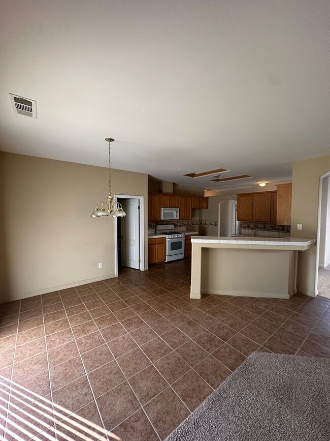 Building Photo - Beautiful 3-Bedroom Home with Office in a ...