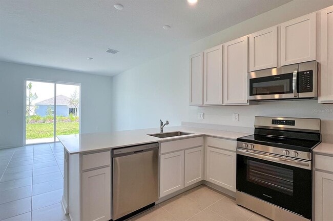 Building Photo - 2607 Skyline Lp