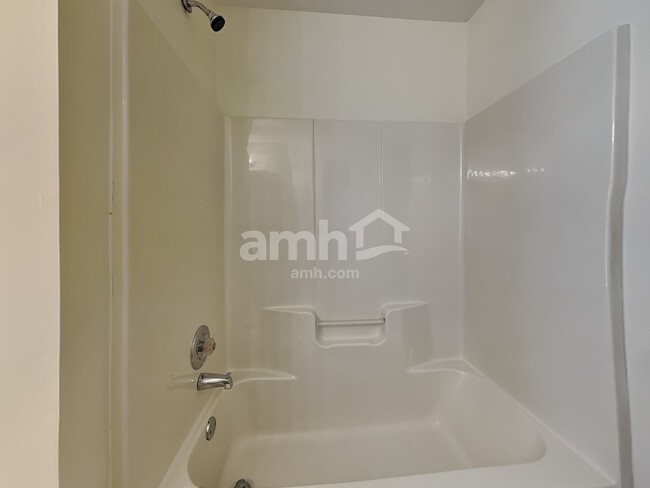 Building Photo - 1144 Regiment Dr NW