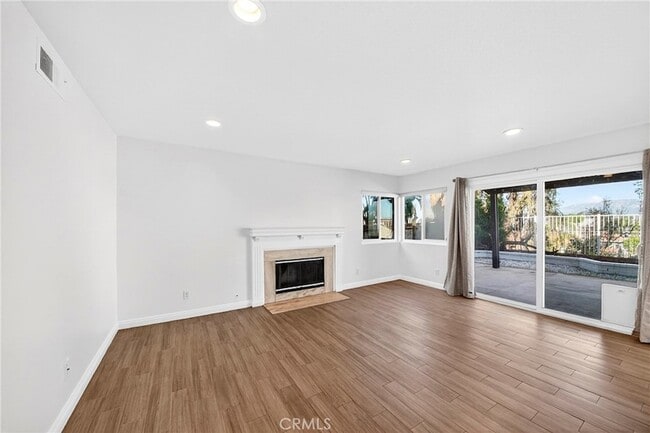 Building Photo - 3355 Sterling Dr