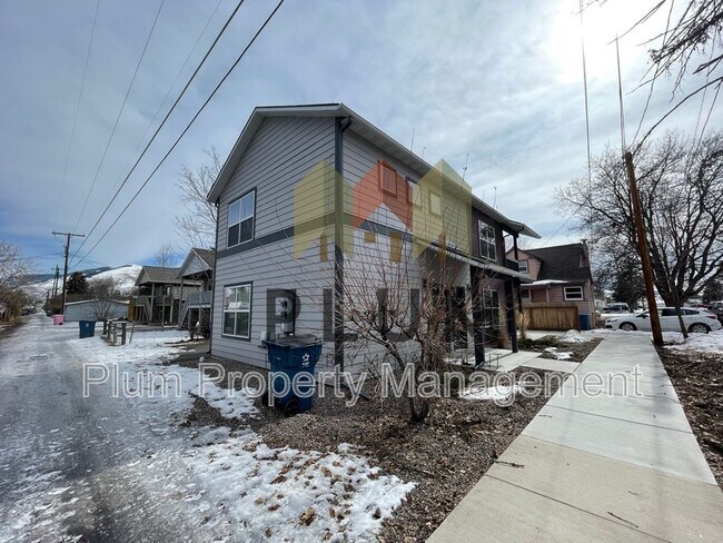Building Photo - 1360 S Garfield St