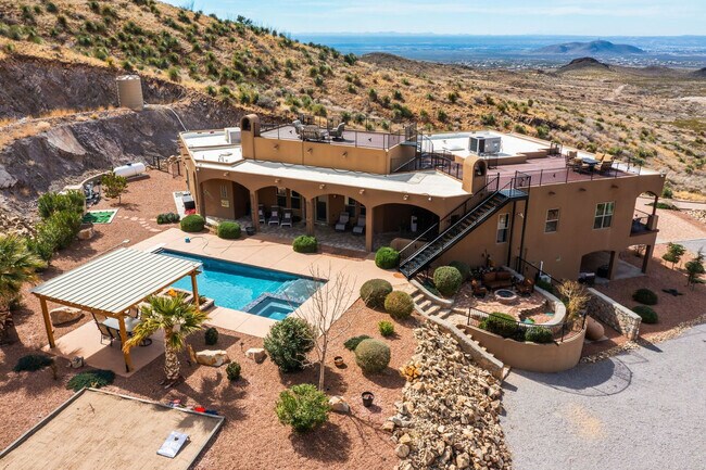 Building Photo - 12705 Chuck Wagon Rd