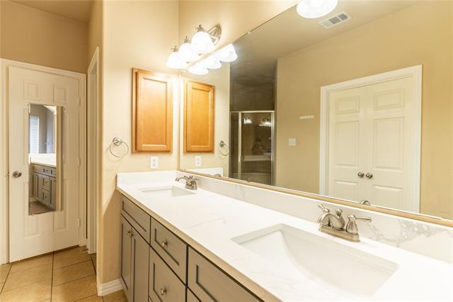 Building Photo - 2729 Tangerine Ln