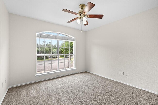 Building Photo - 9028 Heiden Lane