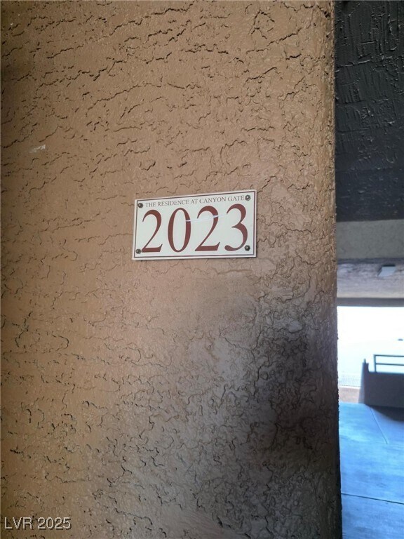 Building Photo - 2200 S Fort Apache Rd