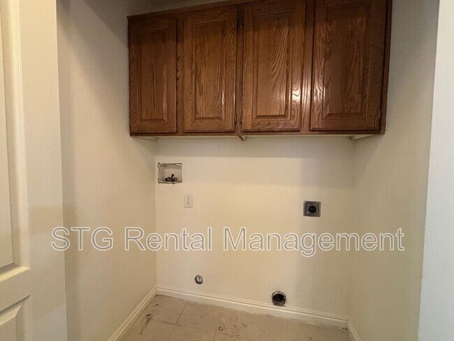 Building Photo - 136 S 1930 W